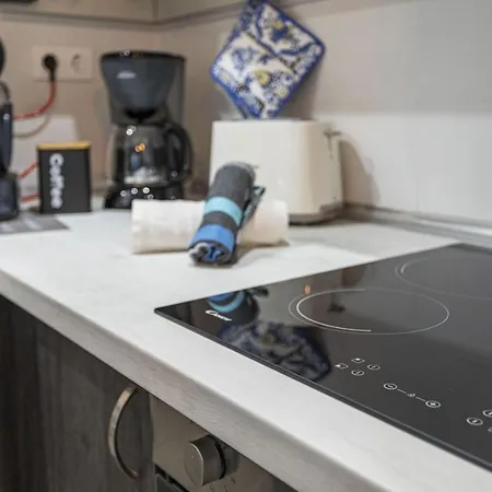 Alcharb - Modern - Center *